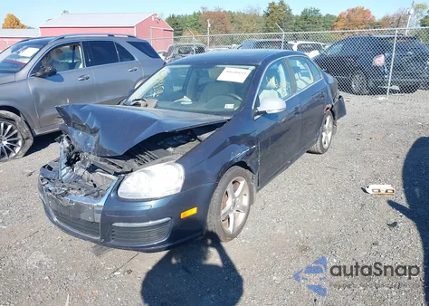2010 Volkswagen Jetta Tdi z USA, uszkodzony, nr VIN 3VWRL7AJXAM027667
